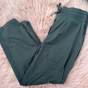 Lululemon Dance Studio Midrise Cropped Pant